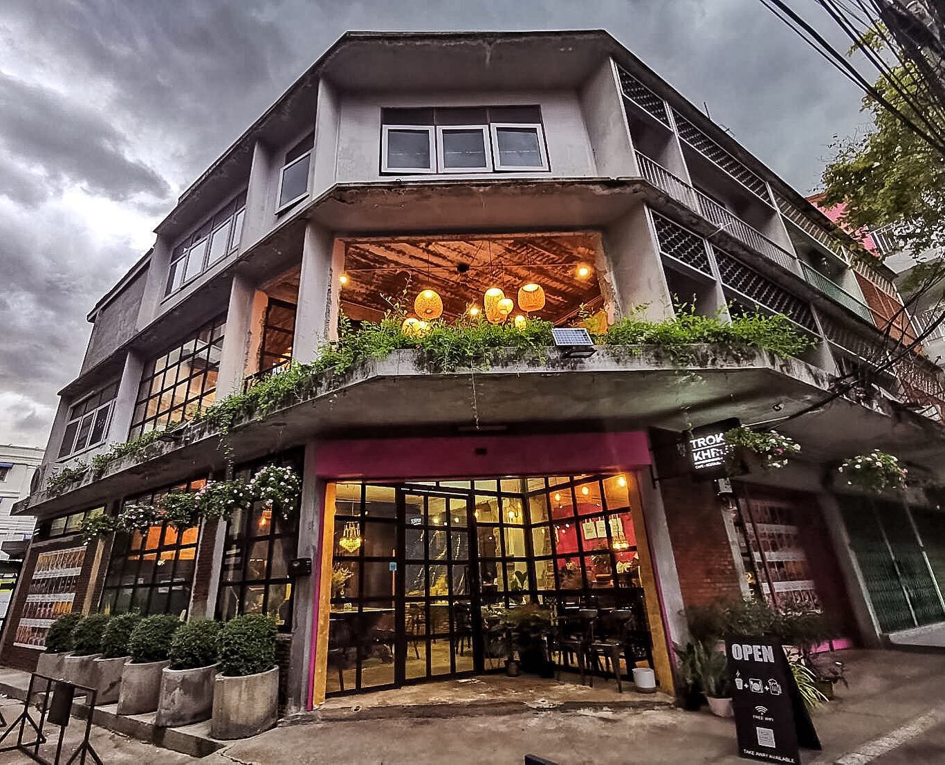 Storefront view of Trok Khrut Cafe